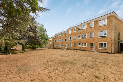 Milton Road, Harpenden, AL5 5LU
